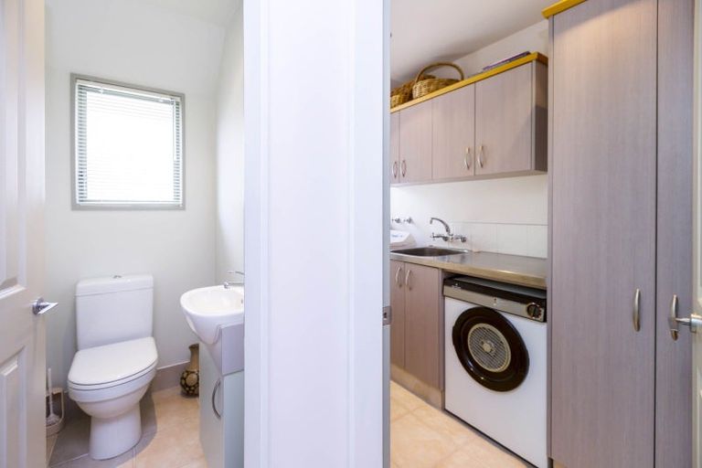 Photo of property in 2a Vernon Grove, Brown Owl, Upper Hutt, 5018