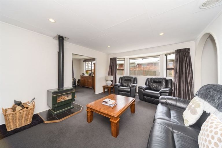 Photo of property in 3 Newland Court, Palmerston North, 4410