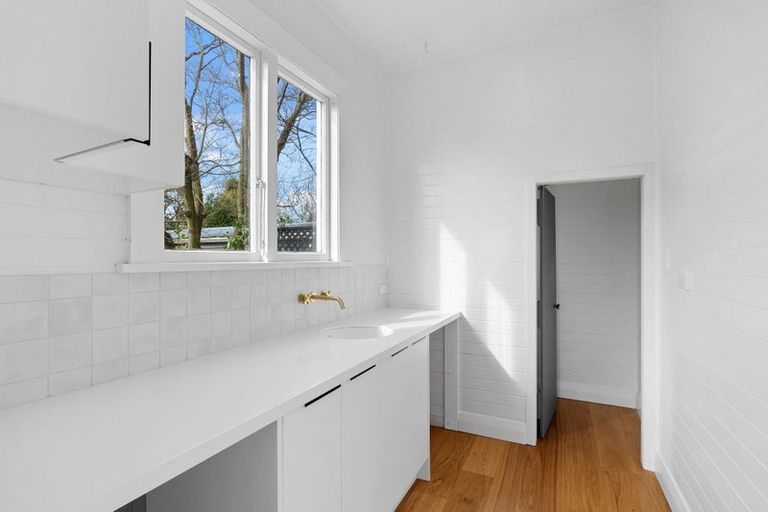 Photo of property in 12 Gosset Street, St Albans, Christchurch, 8014