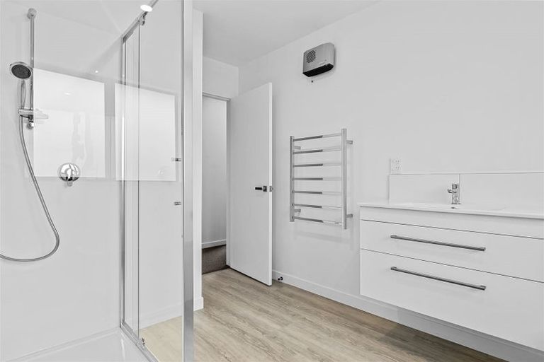 Photo of property in 15 Grimwood Street, Woodend, 7610