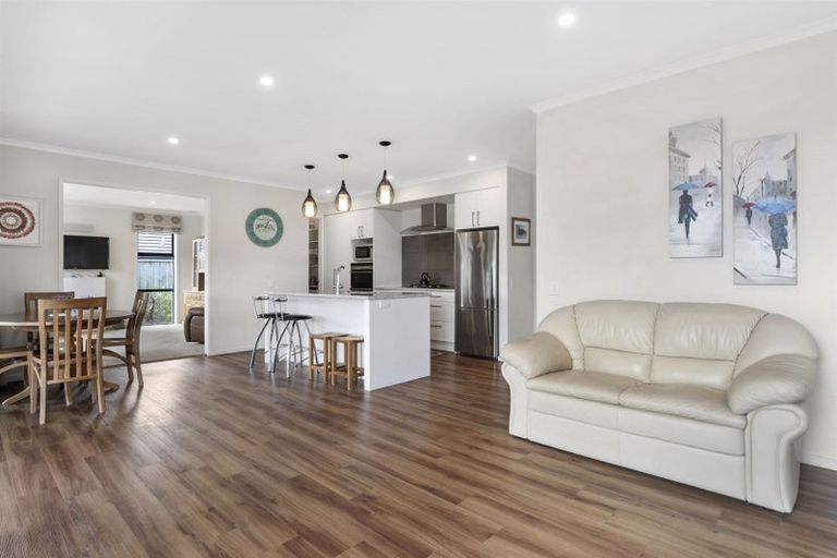 Photo of property in 6 Damien Place, Ohauiti, Tauranga, 3112