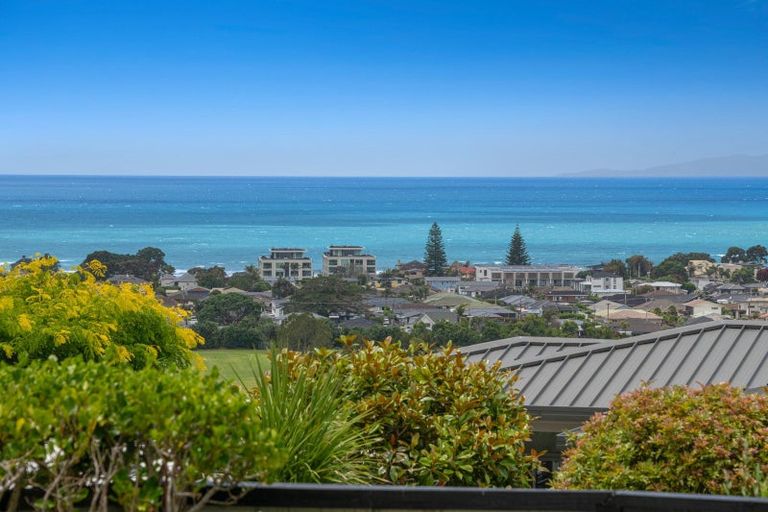 Photo of property in 23 Manhattan Rise, Orewa, 0931