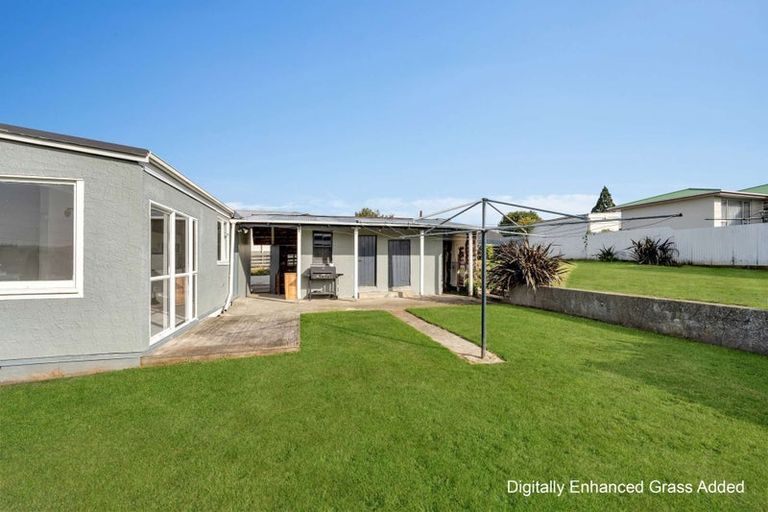 Photo of property in 9 Park Street, Gore, 9710