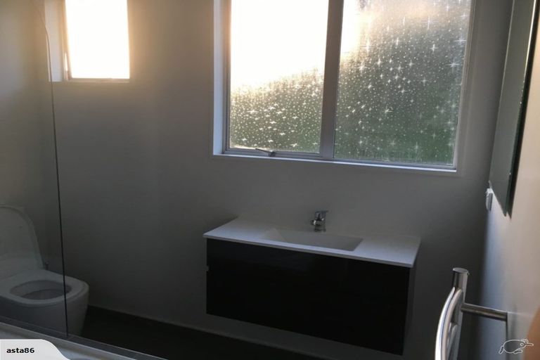 Photo of property in 1/20b Hillsborough Terrace, Hillsborough, Christchurch, 8022