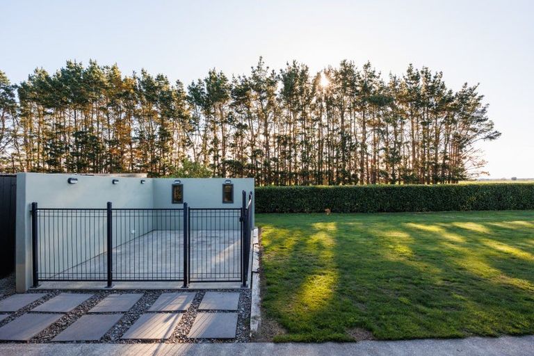 Photo of property in 408 Aranui Road, Kairanga, Palmerston North, 4475