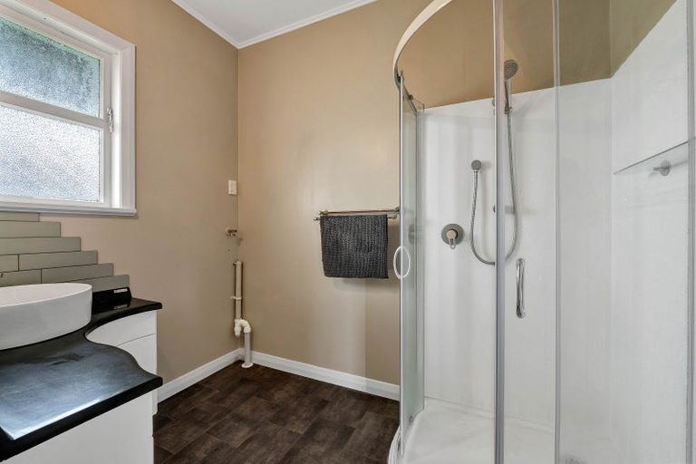 Photo of property in 68 Conway Road, Eltham, 4322