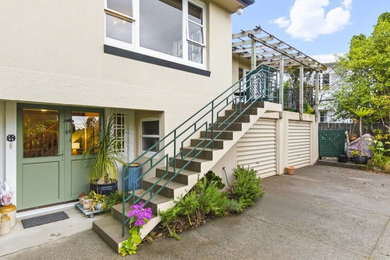 Photo of property in 79 Kawiu Road, Levin, 5510