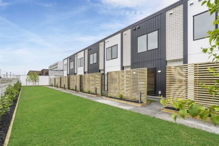 Photo of property in 9/1 Vialou Street, Hamilton Central, Hamilton, 3204