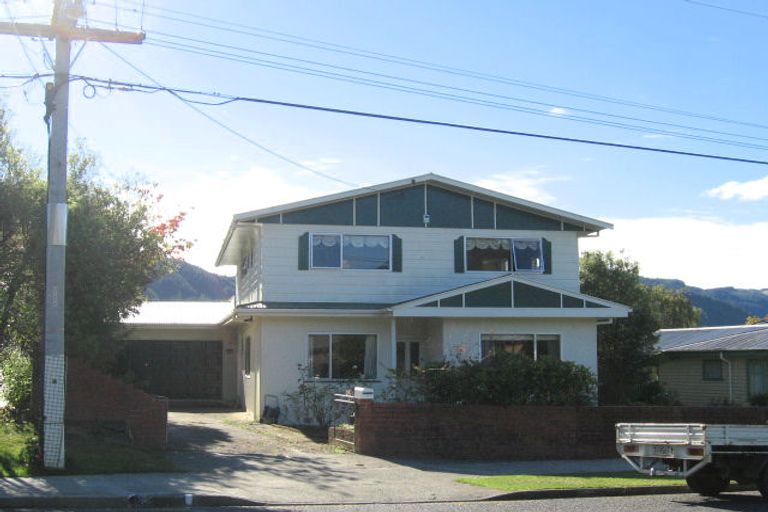 Photo of property in 10 Dunns Street, Silverstream, Upper Hutt, 5019