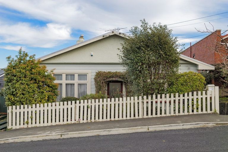 Photo of property in 26 Peel Street, Mornington, Dunedin, 9011