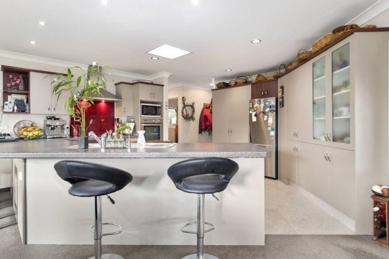 Photo of property in 1 Mckenna Lane, Omokoroa, 3114