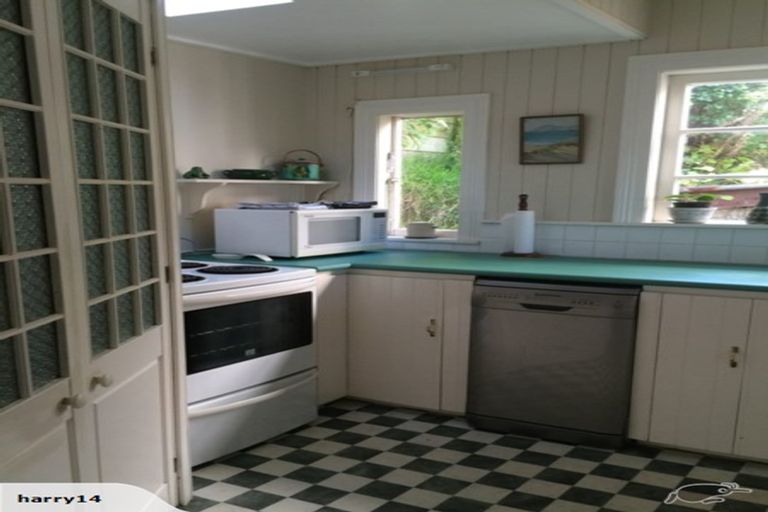 Photo of property in 329 Muritai Road, Eastbourne, Lower Hutt, 5013