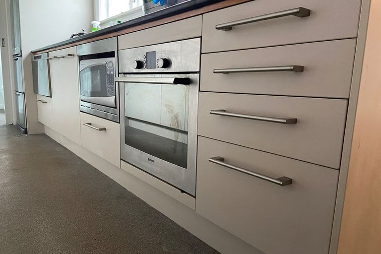 Photo of property in 10 Hiropi Street, Newtown, Wellington, 6021