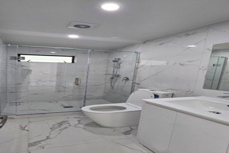 Photo of property in 8b Nield Road, Manurewa, Auckland, 2102