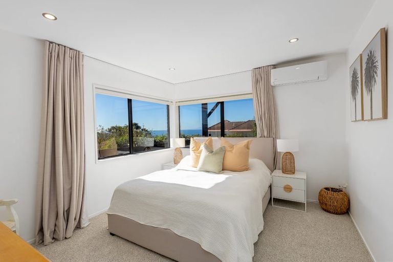 Photo of property in 2/30 Firth Road, Torbay, Auckland, 0630