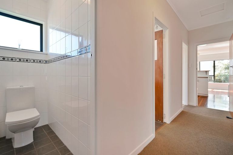 Photo of property in 78a Wharf Road, Te Atatu Peninsula, Auckland, 0610