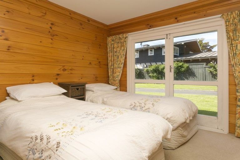 Photo of property in 18 Oregon Drive, Rainbow Point, Taupo, 3330