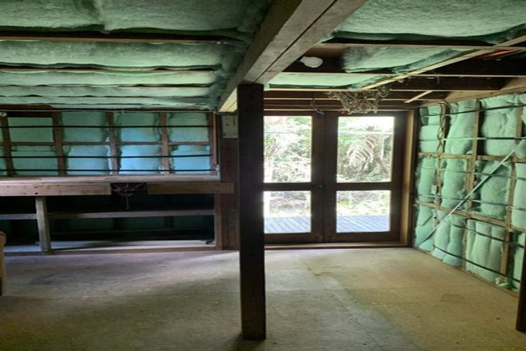 Photo of property in 44 Island Bay Road, Beach Haven, Auckland, 0626