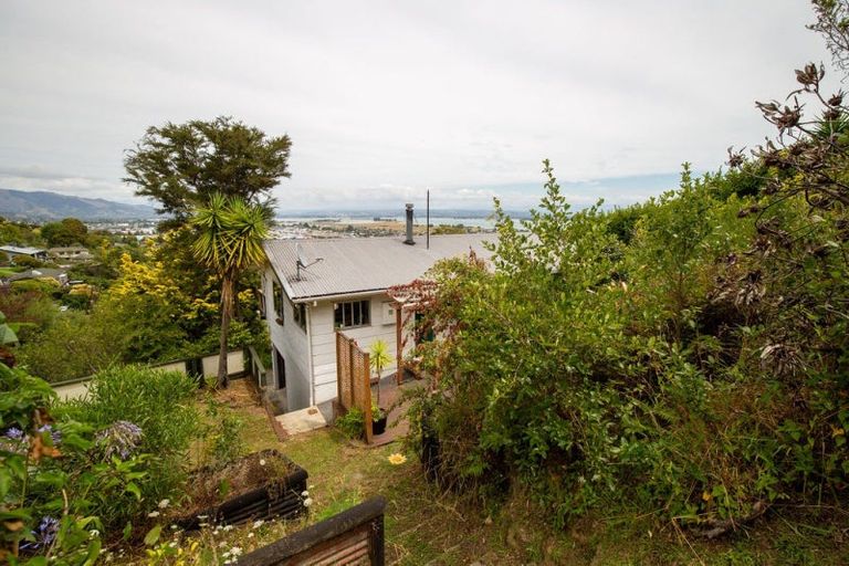 Photo of property in 2/104 Tosswill Road, Tahunanui, Nelson, 7011