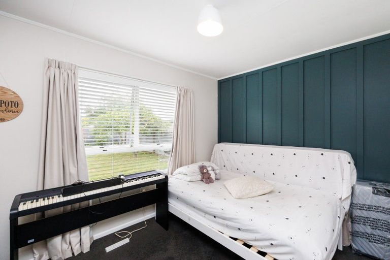 Photo of property in 127 Apollo Parade, Milson, Palmerston North, 4414