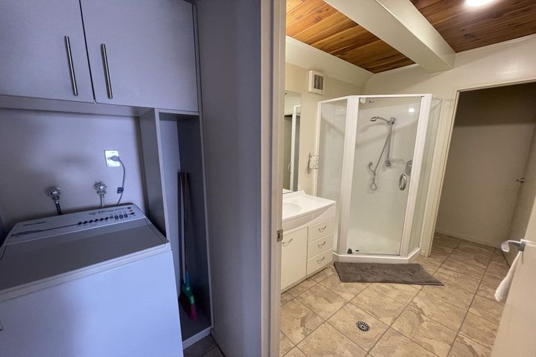 Photo of property in 1-3/1 Matakauri Place, Fernhill, Queenstown, 9300