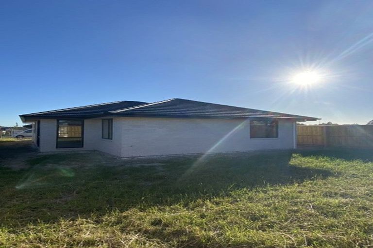 Photo of property in 6 Jasmine Street, Woodend, 7610