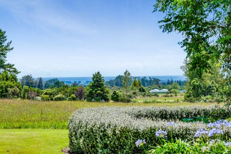 Photo of property in 1918 Egmont Road, Kaimiro, Inglewood, 4386