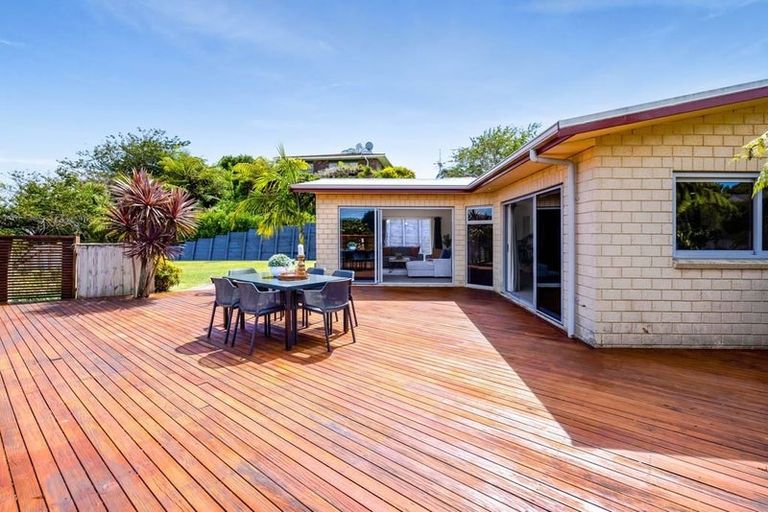 Photo of property in 15c Anderson Way, Highlands Park, New Plymouth, 4312