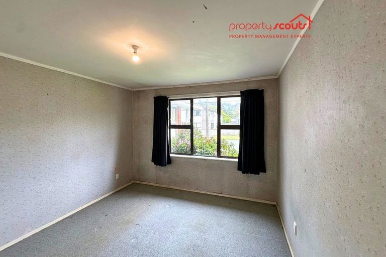 Photo of property in 22 Molesworth Street, Taita, Lower Hutt, 5011