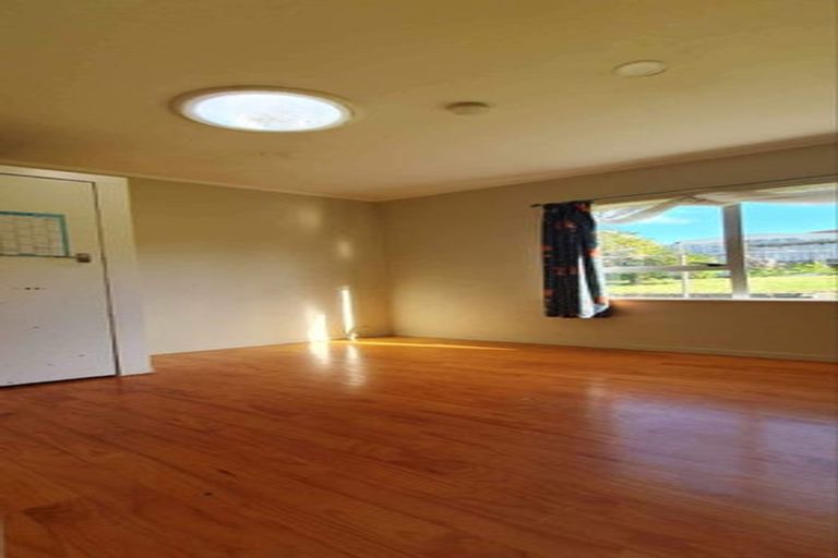 Photo of property in 10 Valencia Place, Manurewa, Auckland, 2102