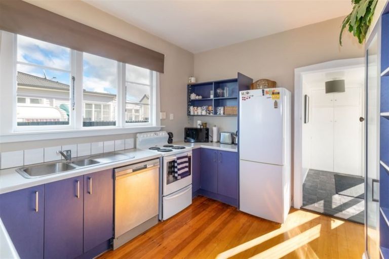 Photo of property in 157 Weston Road, St Albans, Christchurch, 8052