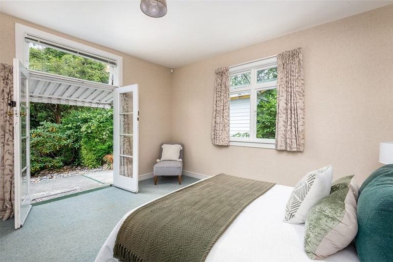 Photo of property in 7 Port Hills Road, Heathcote Valley, Christchurch, 8022