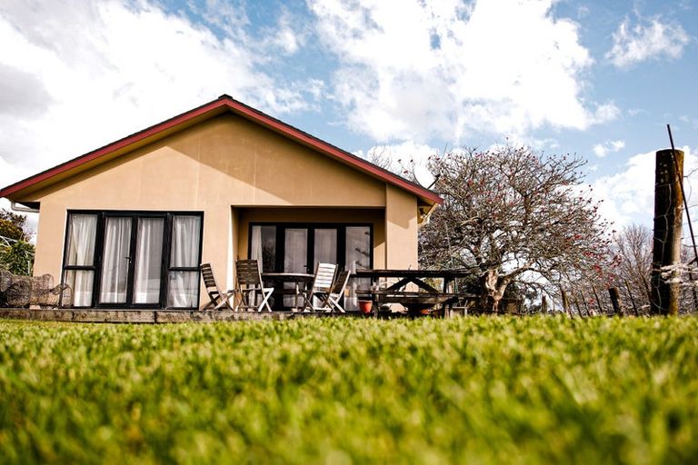 Photo of property in 380 Point View Drive, Shamrock Park, Auckland, 2016