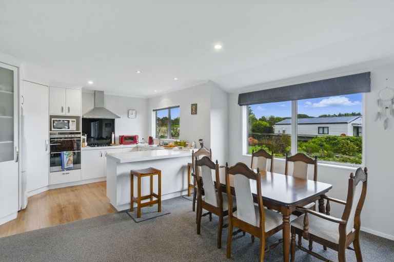 Photo of property in 51 Garth Road, Levin, 5571