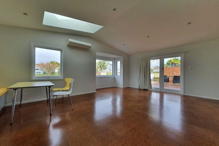 Photo of property in 71 Church Road, Mangere Bridge, Auckland, 2022