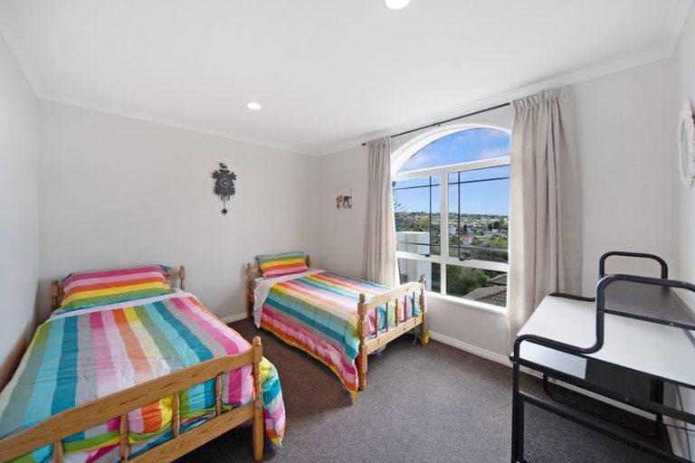 Photo of property in 19 Evelyn Road, Cockle Bay, Auckland, 2014