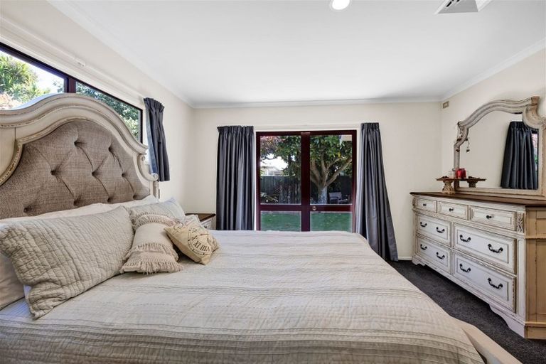 Photo of property in 11 Erin Street, Hawera, 4610