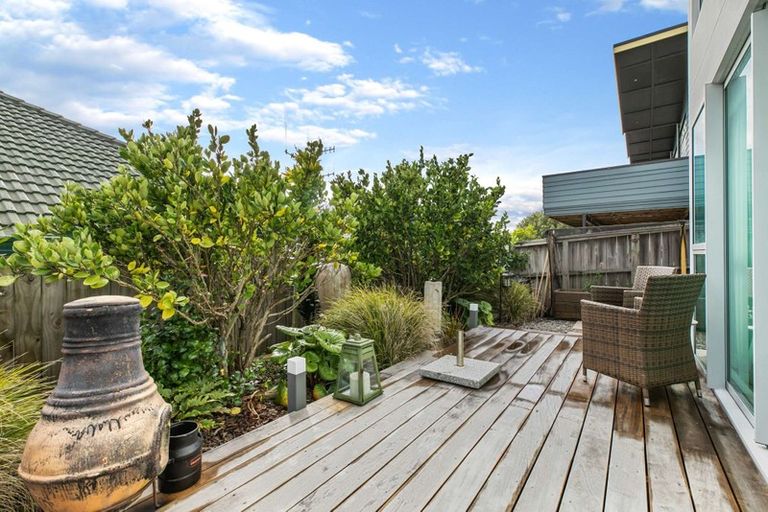 Photo of property in 1b Evans Road, Papamoa Beach, Papamoa, 3118