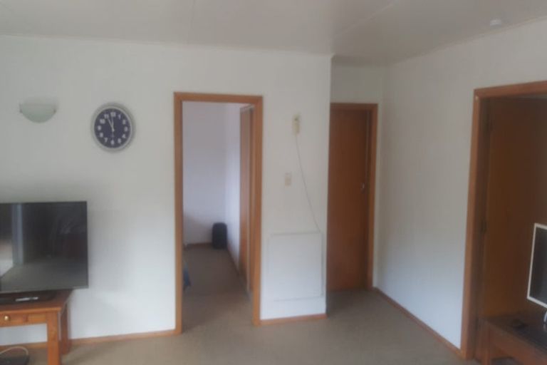 Photo of property in 5b Angle Street, Picton, 7220