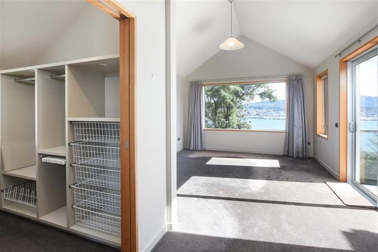 Photo of property in 17 Cornwall Street, Vauxhall, Dunedin, 9013