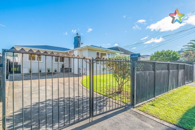 Photo of property in 7 Ruthven Road, Wainuiomata, Lower Hutt, 5014