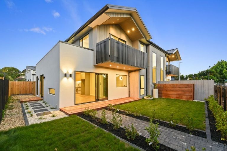 Photo of property in 1/64 Banbury Crescent, Fairfield, Hamilton, 3214