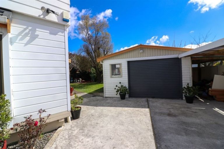 Photo of property in 2 Hunter Street, Dannevirke, 4930