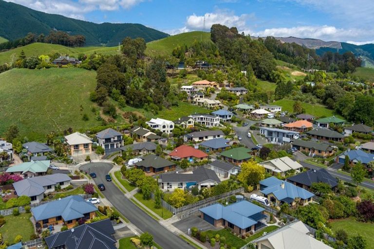 Photo of property in 16 Ashdonleigh Grove, Stoke, Nelson, 7011