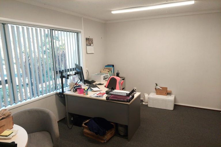 Photo of property in 1064 State Highway, Omanawa, Tauranga, 3171