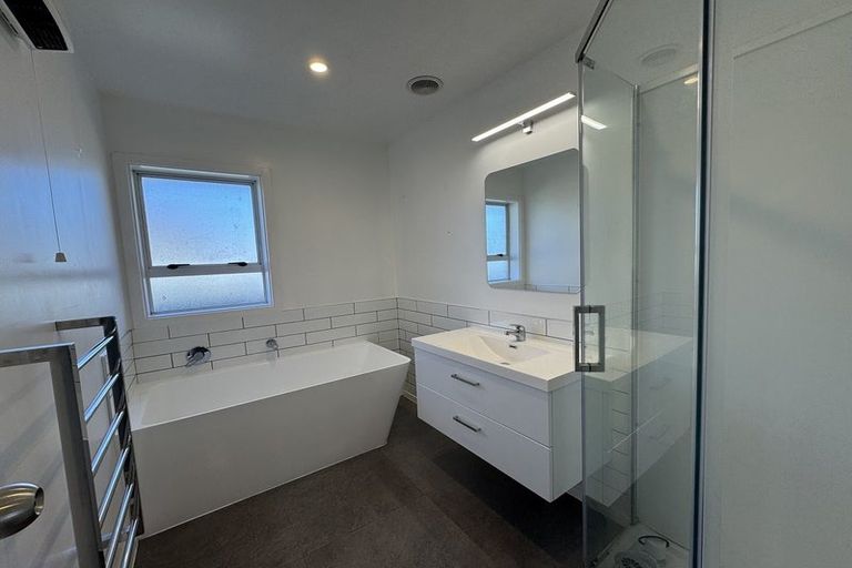Photo of property in 40 Tauiwi Crescent, Hei Hei, Christchurch, 8042
