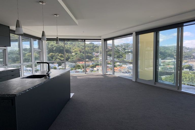 Photo of property in Summit Apartments, 28/184 Molesworth Street, Thorndon, Wellington, 6011