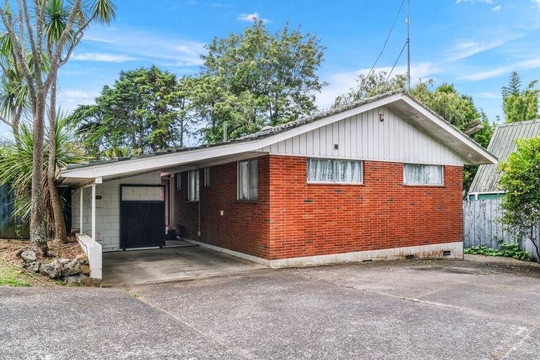 Photo of property in 1/10 Rotoiti Avenue, Pakuranga Heights, Auckland, 2010