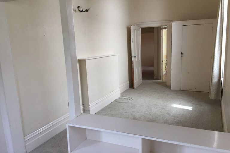 Photo of property in 81 Bolton Street, Kelburn, Wellington, 6012