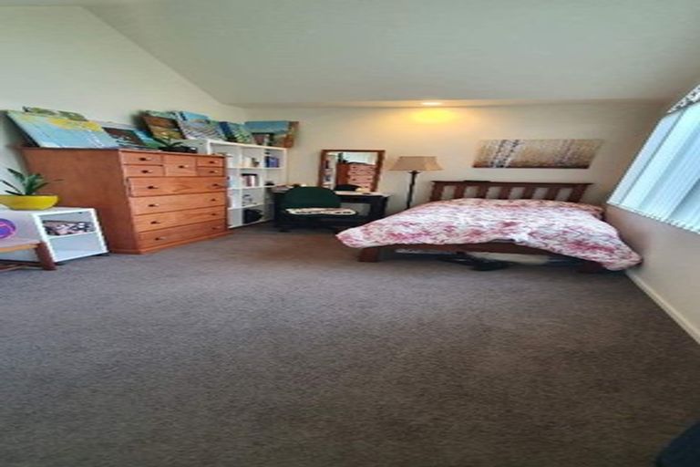 Photo of property in 4/109 Shakespeare Road, Milford, Auckland, 0620